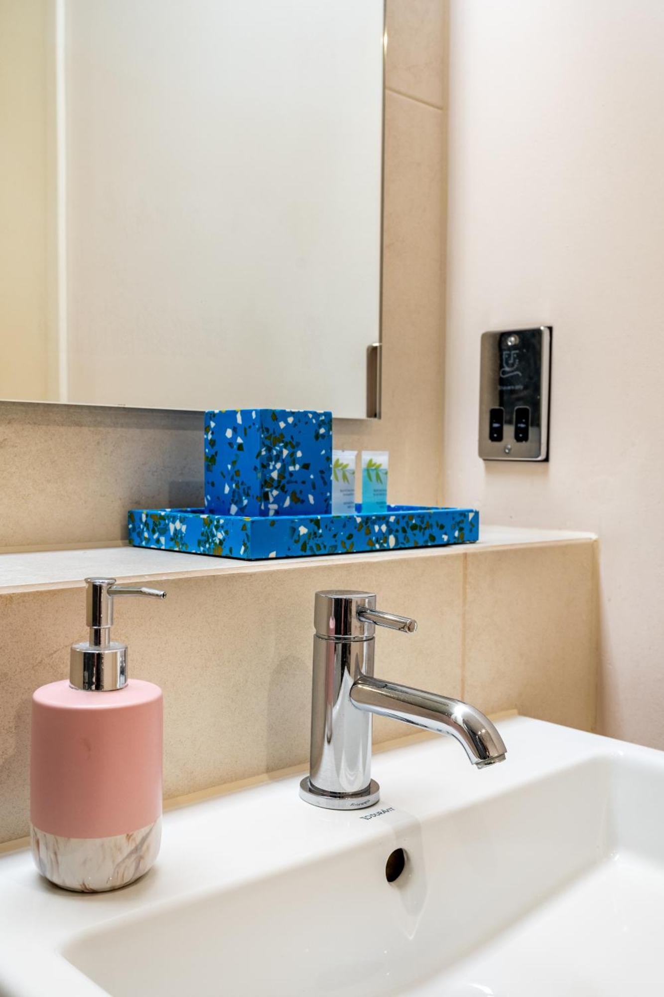 Luxury Apartment In Notting Hill By Portobello Market London Exteriör bild